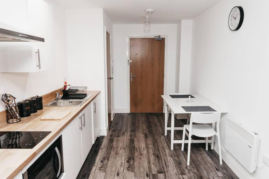 Stunning Modern Heart Of The City Apartment Sheffield Eksteriør billede