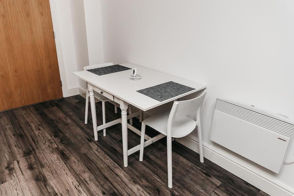 Stunning Modern Heart Of The City Apartment Sheffield Eksteriør billede